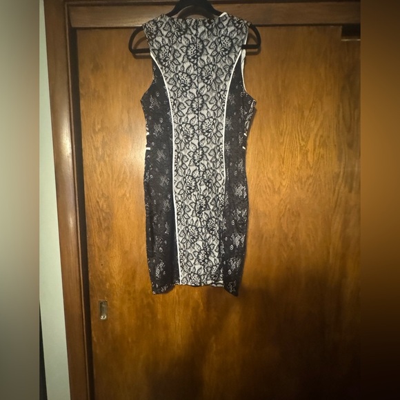 BRAND NEW ASOS BLACK GEOMETRIC LACE FIGURE-FLATTERING BODYCON DRESS Medium - Picture 5 of 9